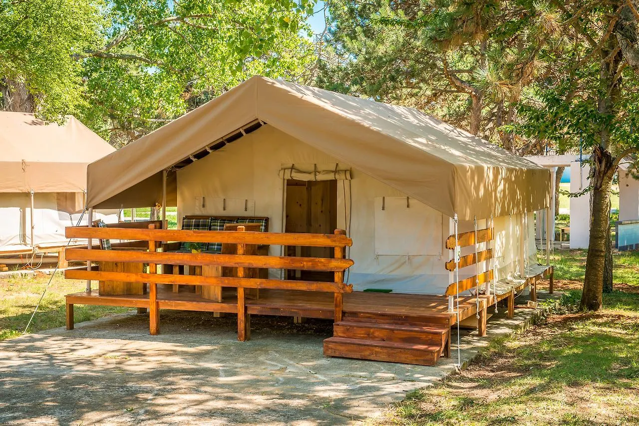 ** Prázdninový areál Sunflower Camping Savudrija Chorvatsko